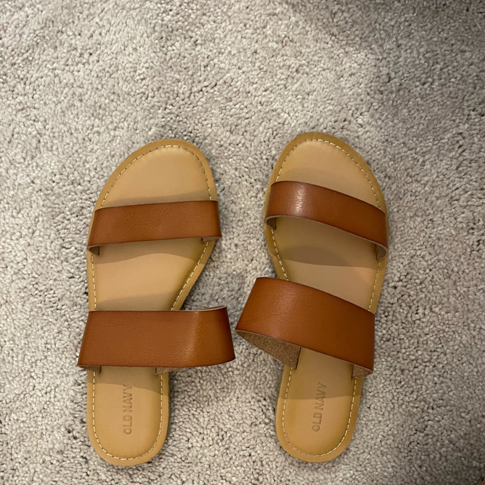 Old navy slides. Brown. Comfy. Lightly worn. Size 7